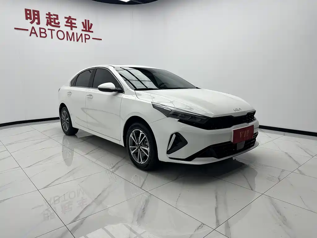 Kia K3 1.5 L CVT Luxury
