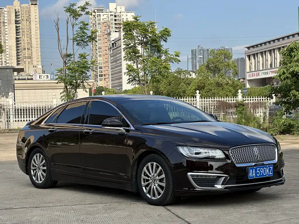 Lincoln MKZ 2.0 T Premium CN-V