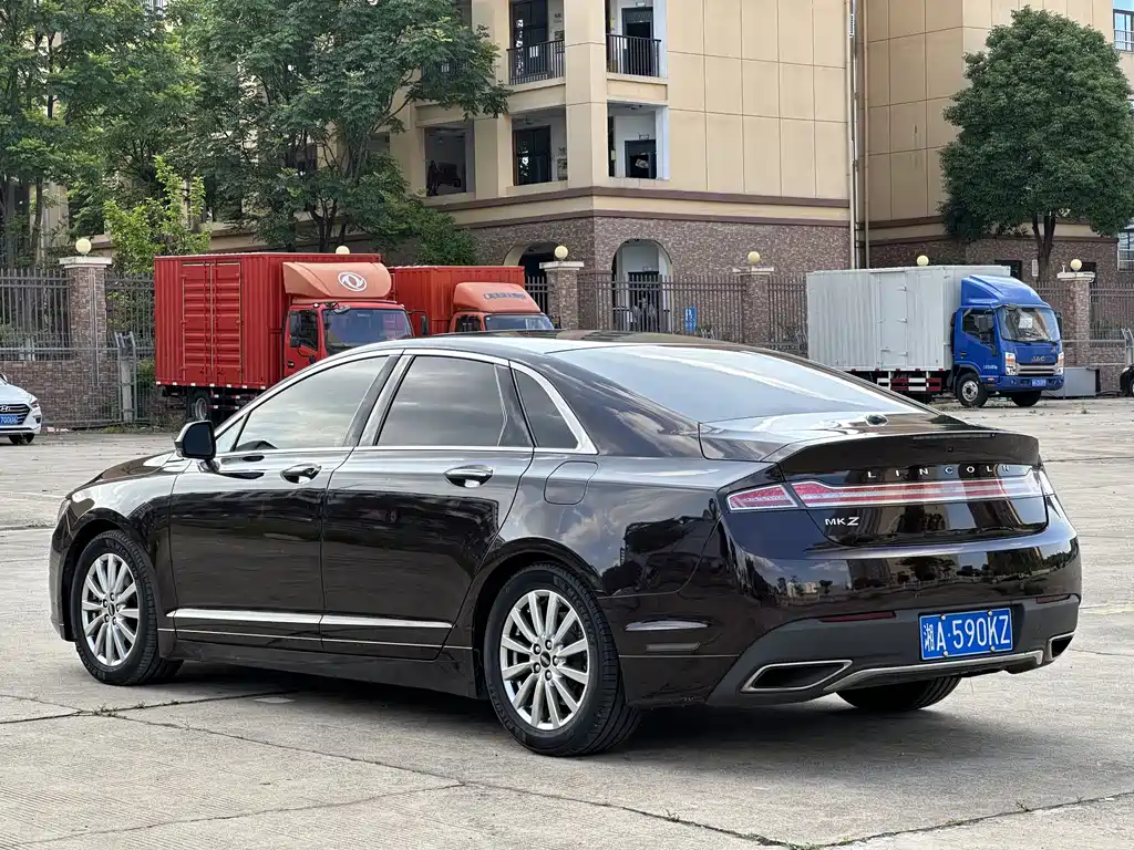 Lincoln MKZ 2.0 T Premium CN-V