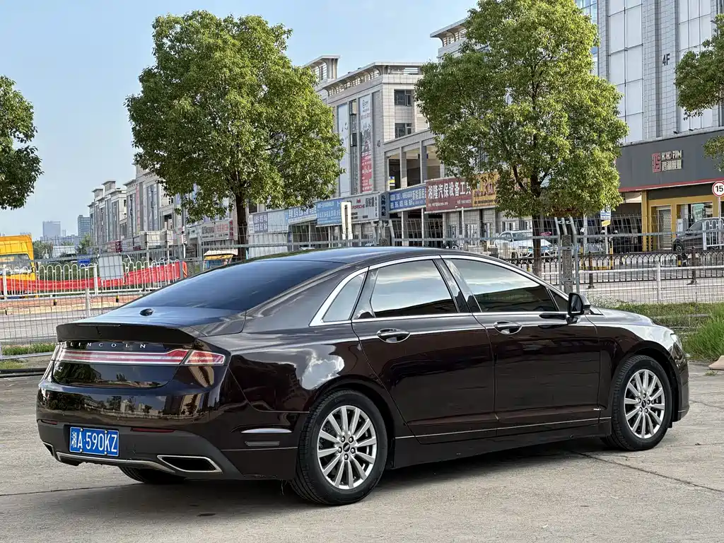 Lincoln MKZ 2.0 T Premium CN-V