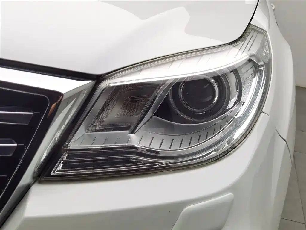 Haval H9 2.0 T Gasoline 4 WD Distinguished 7-seat