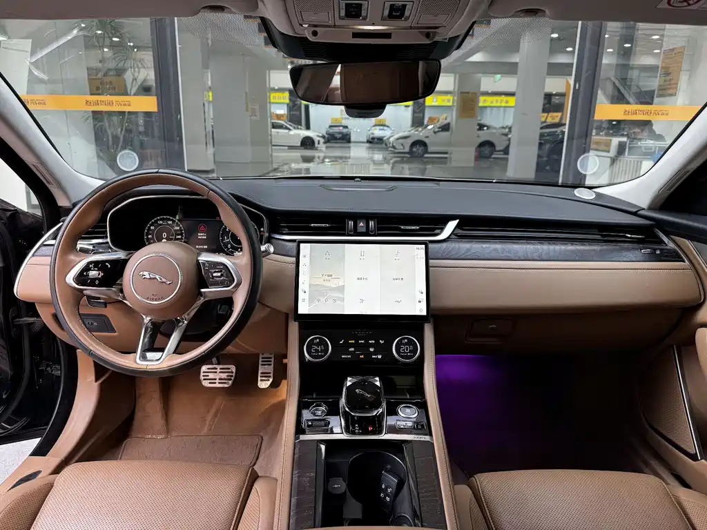 Jaguar XFL XFL 2.0 T P250 2 WD Premium Luxury