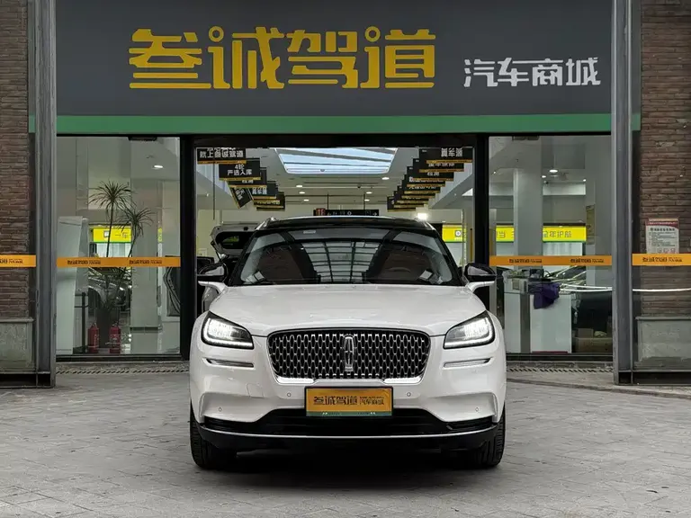 Lincoln Corsair 2.0 T 2 WD Premium
