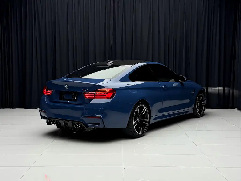 BMW M4 M4 2-door Coupe