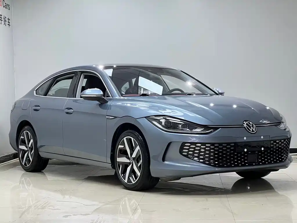 Lamando Lamando L 280 TSI DSG Spicy Cool