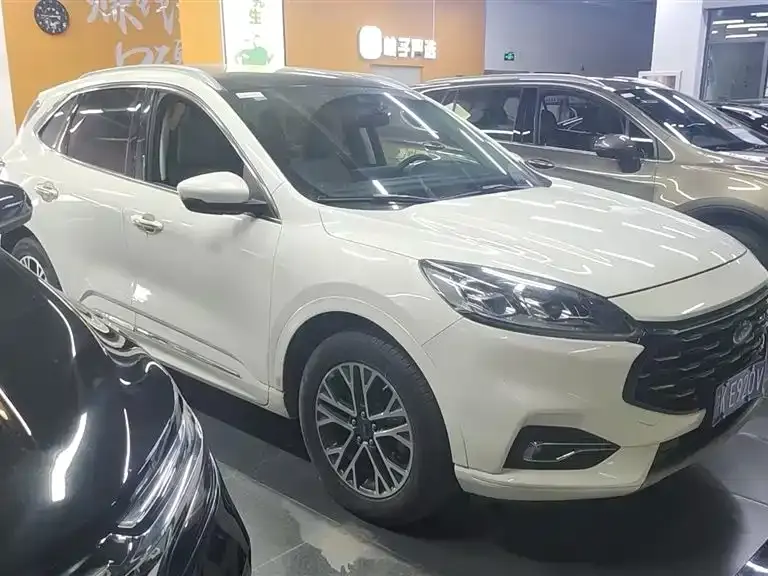 Ford Escape EcoBoost 245 4 WD Excellence Enjoyment