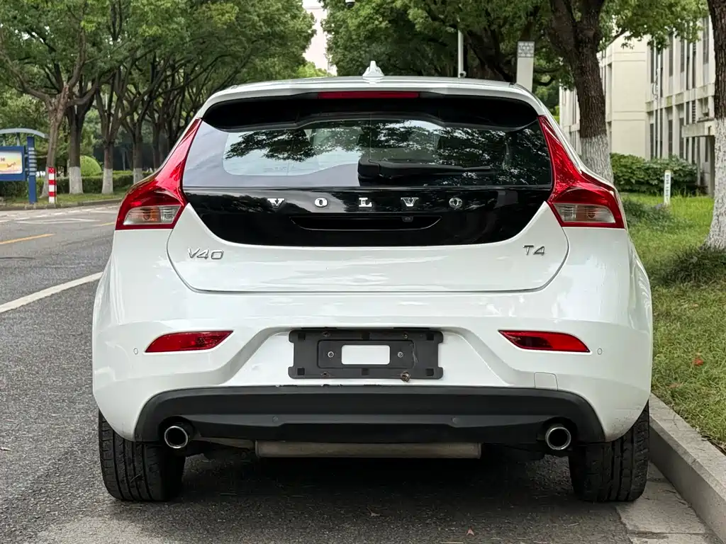 Volvo V40 T4 Smart Grace