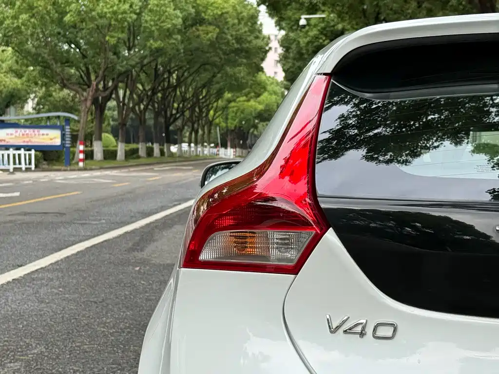 Volvo V40 T4 Smart Grace
