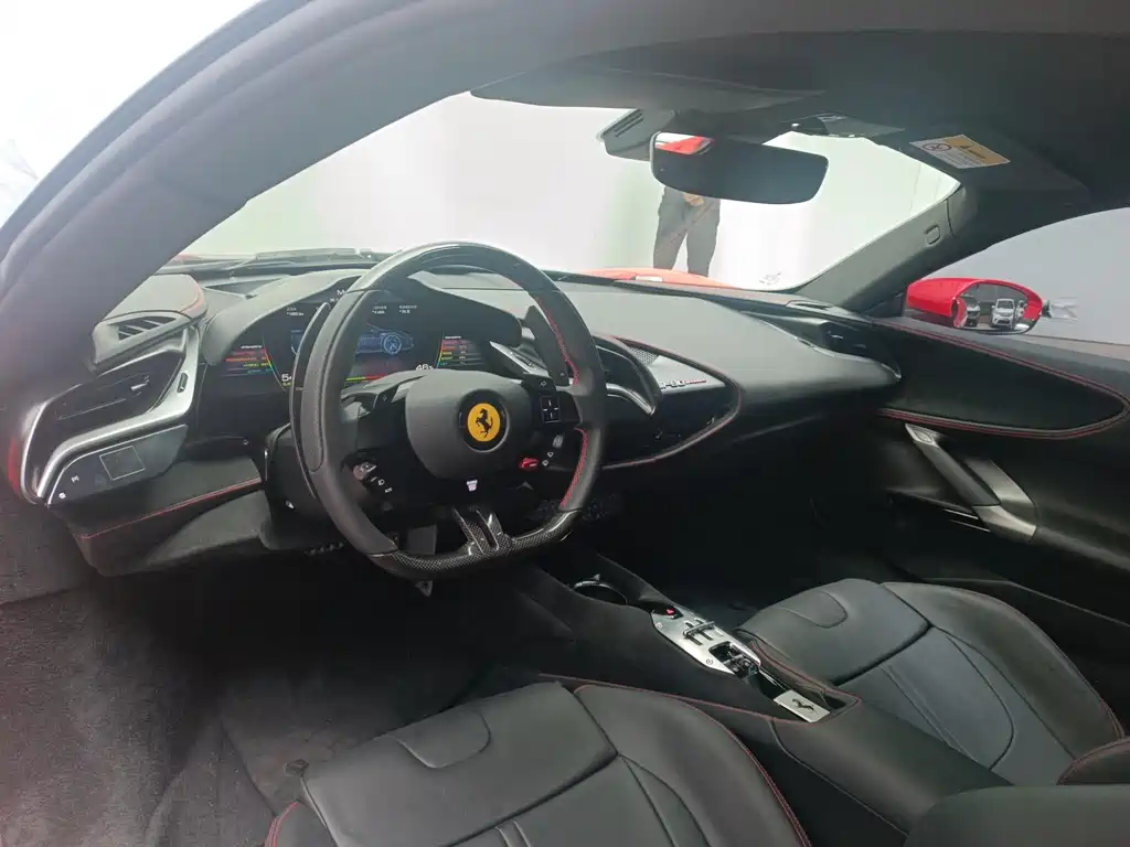 SF90 3.9 T V8 Stradale