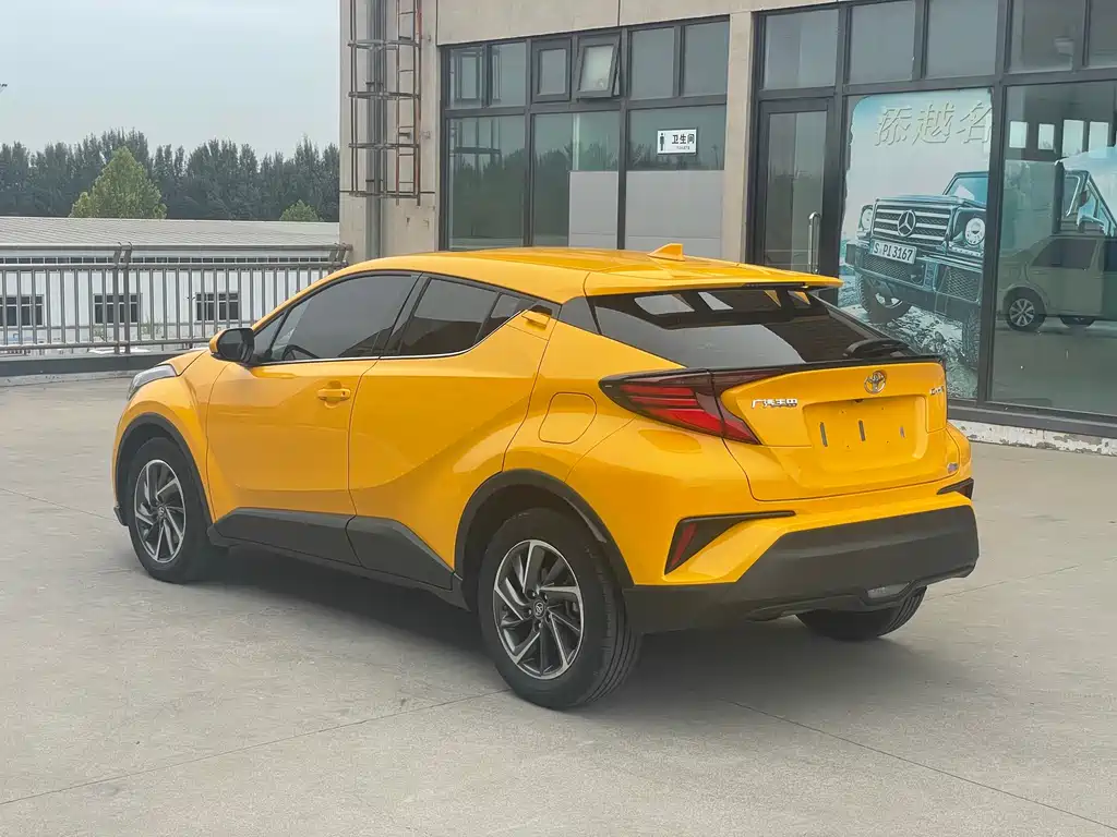 Toyota C-HR 2.0 L Luxury