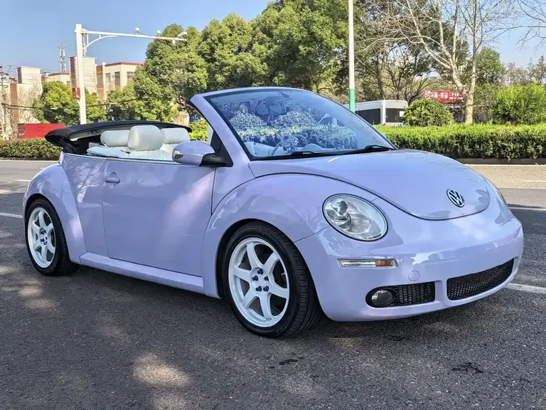 Volkswagen Beetle 2.0 BlackOrange Convertible Luxury