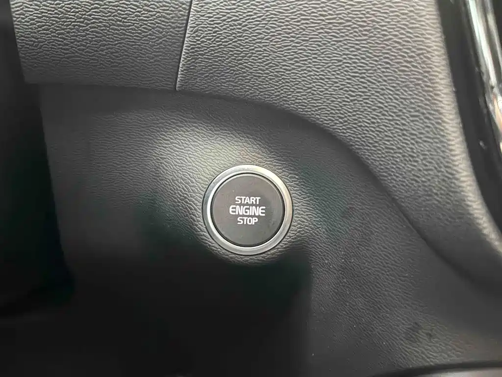 Volvo XC40 沃尔沃XC40 2023款 B4 四驱智远豪华版