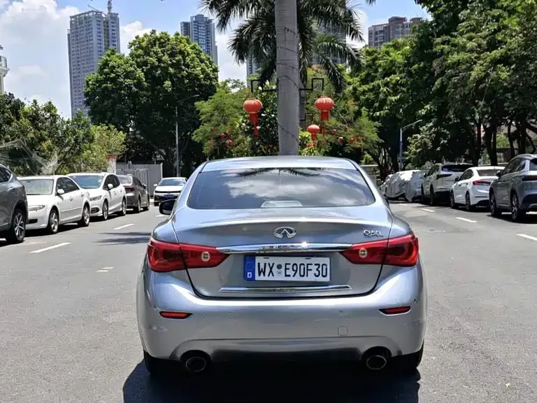 Infiniti Q50 L 2.0 T Joy