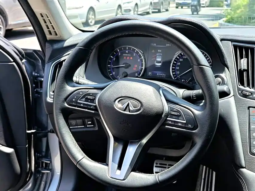 Infiniti Q50 L 2.0 T Joy