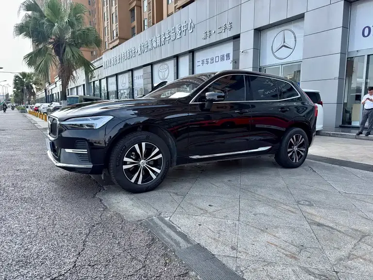 Volvo XC60 B5 4 WD Smart Vision Luxury