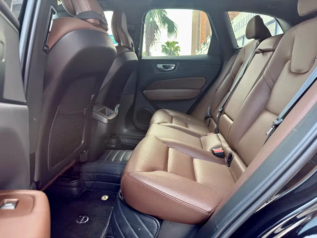 Volvo XC60 B5 4 WD Smart Vision Luxury