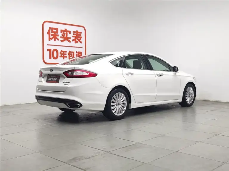 Ford Mondeo 2.0 L GTDi200 Fashion