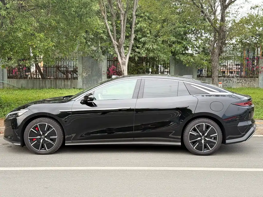 Han L DM-i 200 KM Lidar Flagship