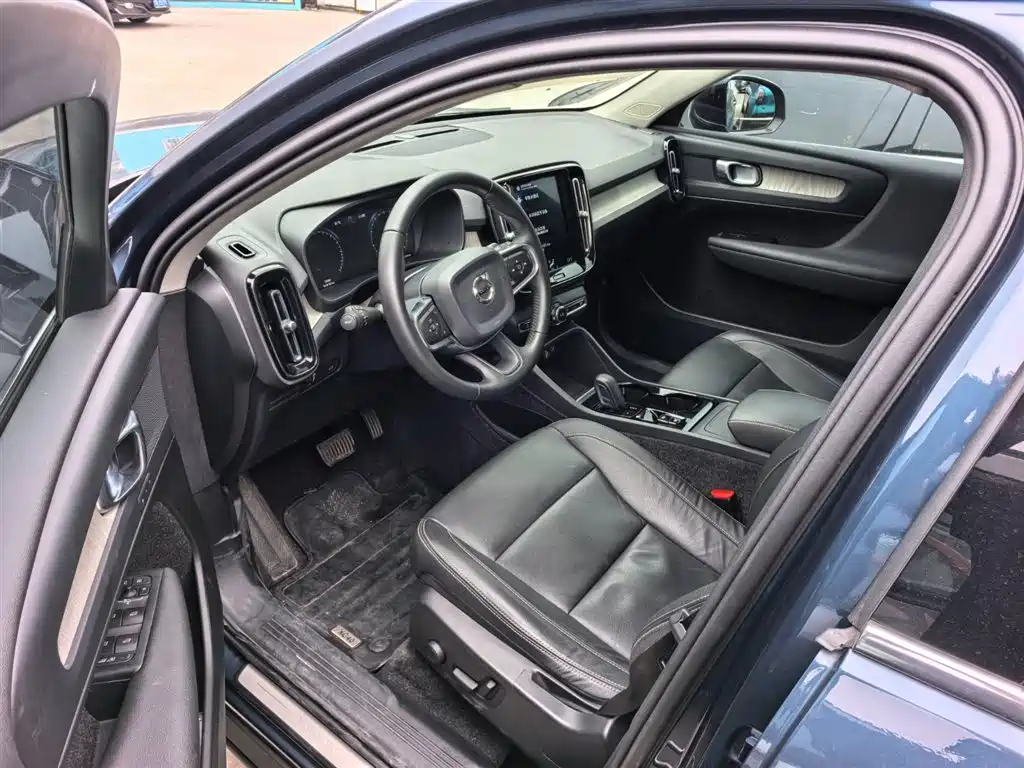 Volvo XC40 T3 Smart Vision Luxury
