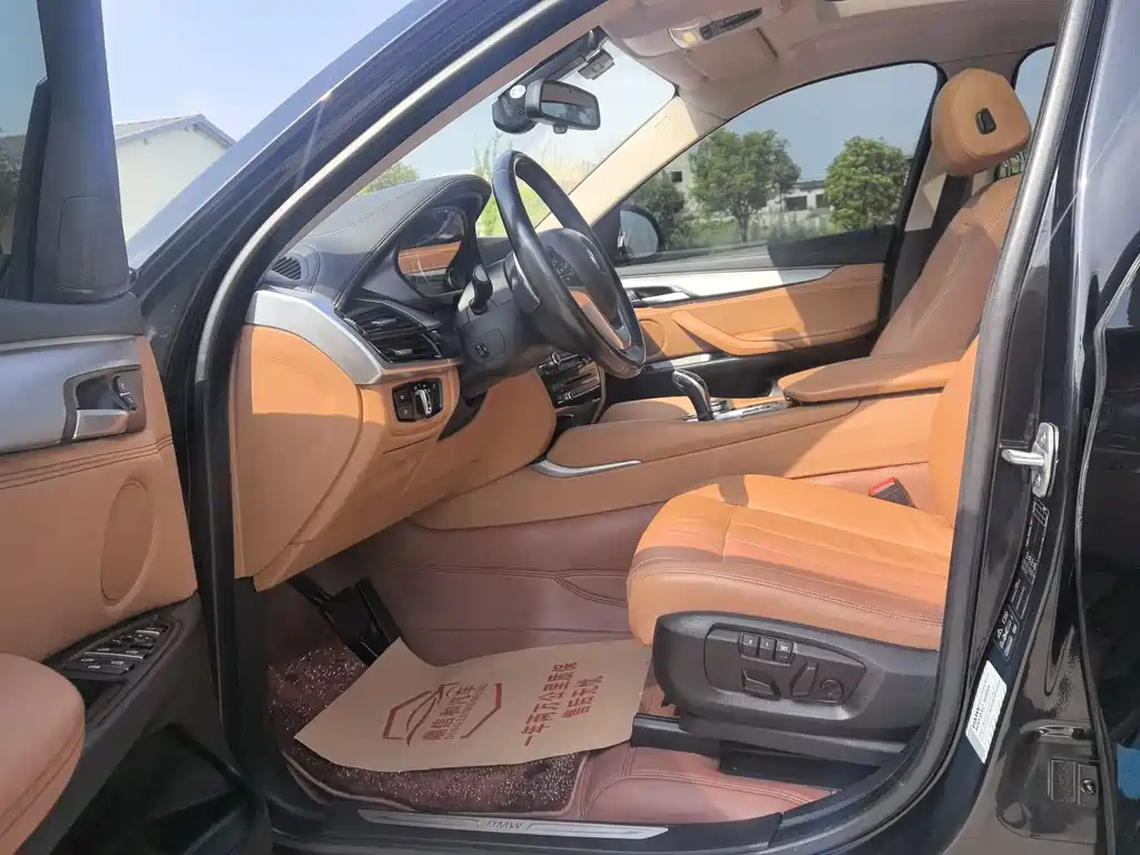 BMW X6 xDrive35 i Luxury