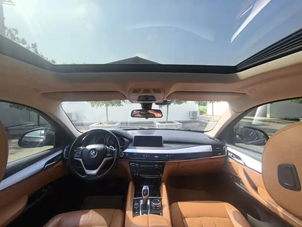 BMW X6 xDrive35 i Luxury