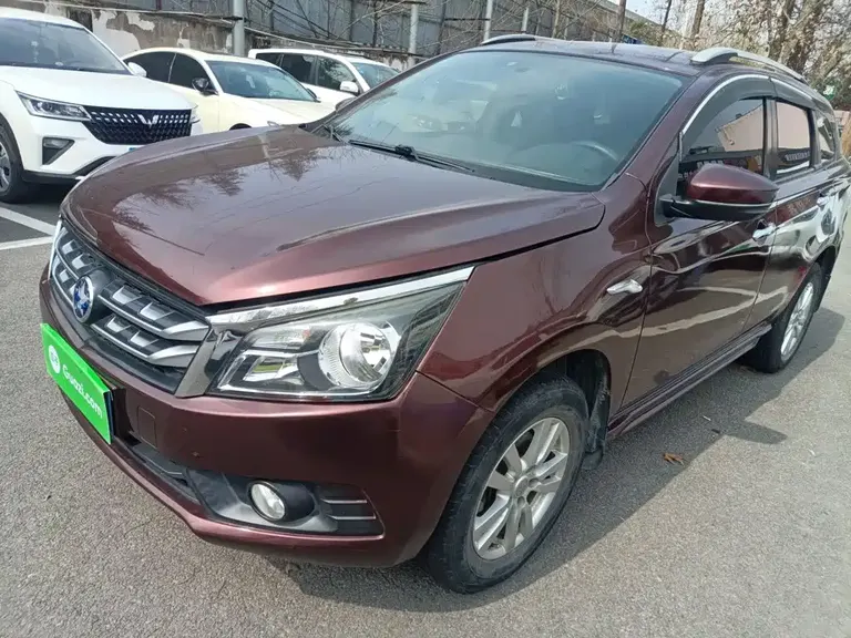 Venucia T70 1.6 L Manual Wise Travel