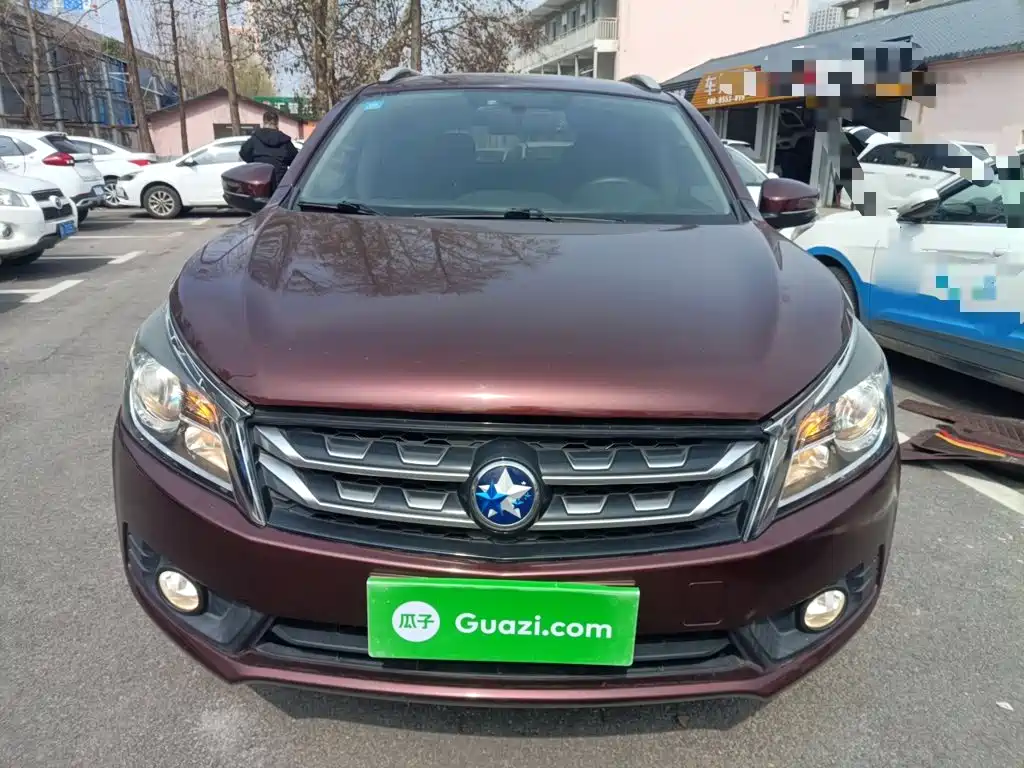 Venucia T70 1.6 L Manual Wise Travel