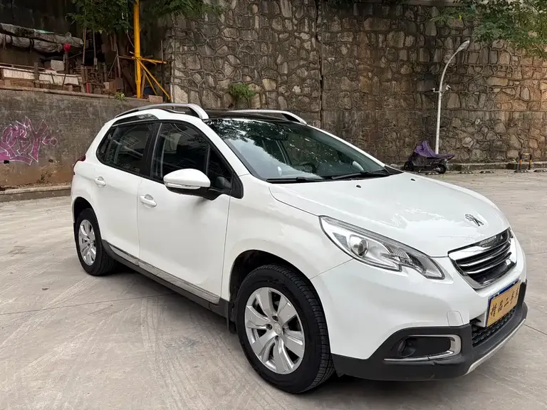 Peugeot 2008 2014 1.6 L Auto Fashion