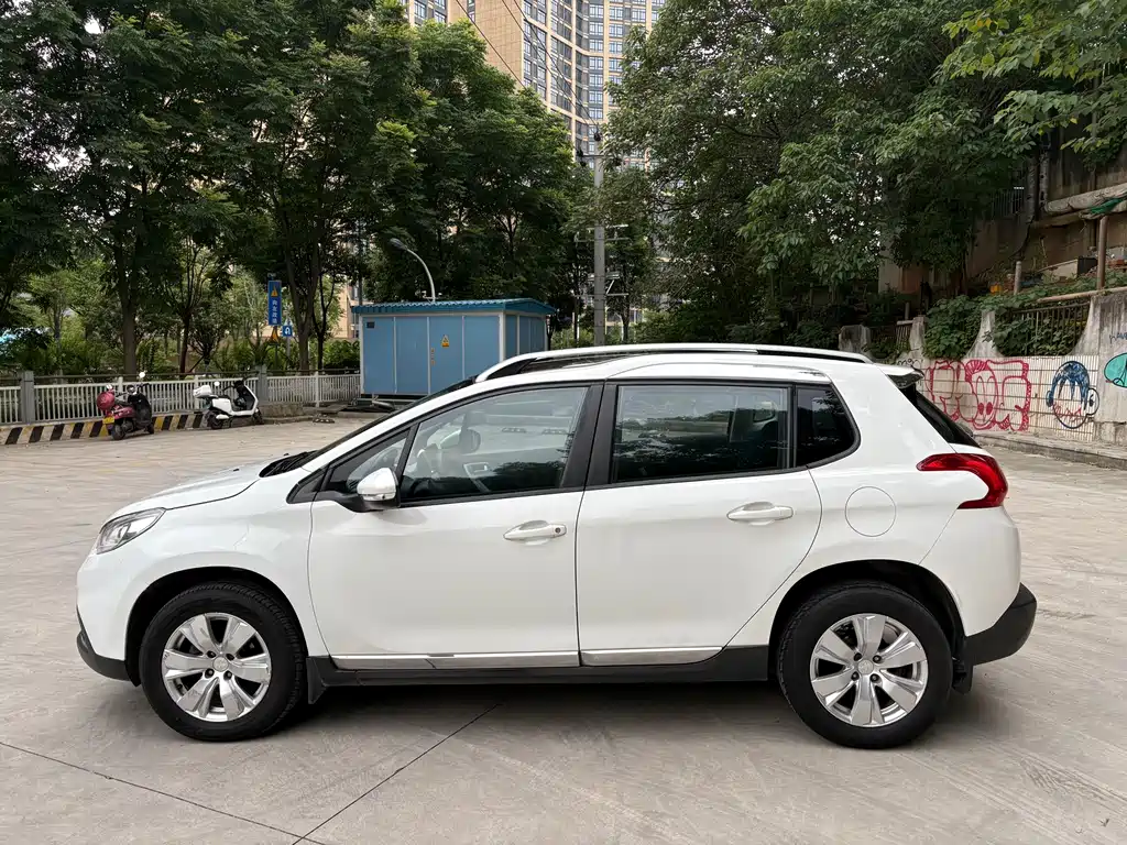 Peugeot 2008 2014 1.6 L Auto Fashion