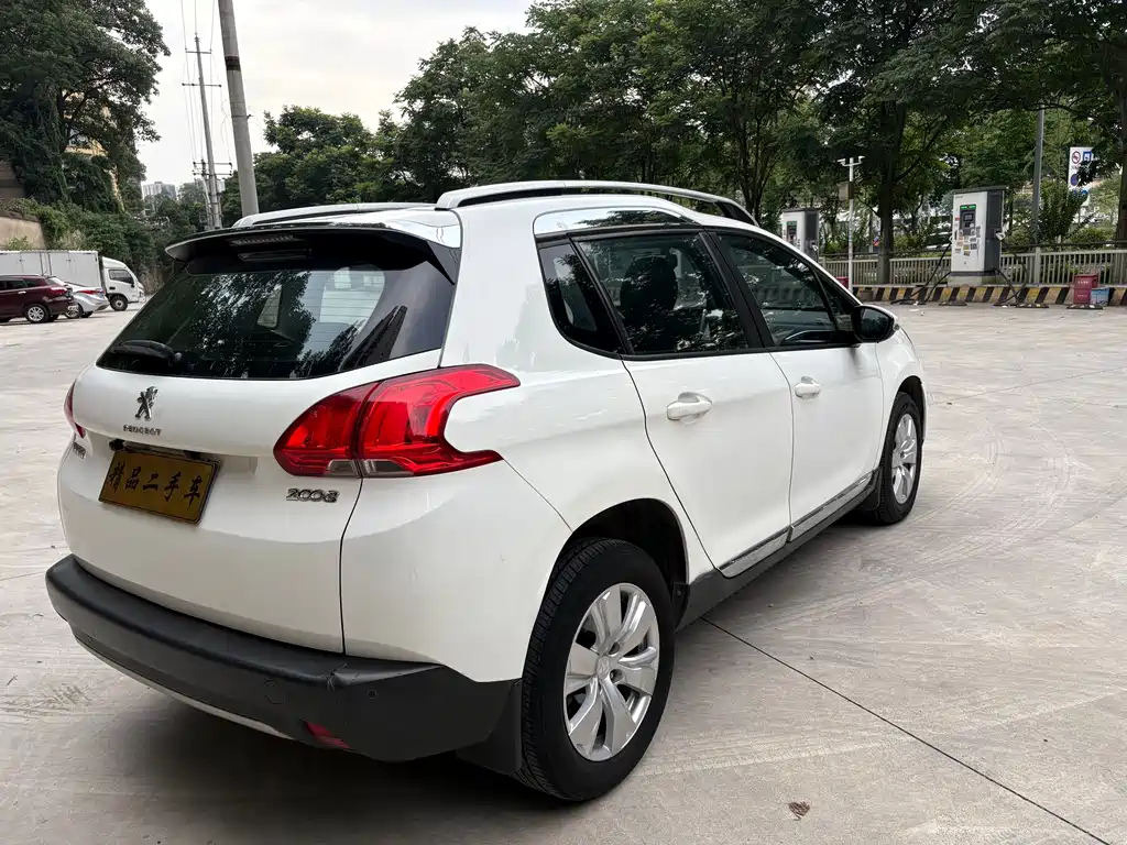 Peugeot 2008 2014 1.6 L Auto Fashion