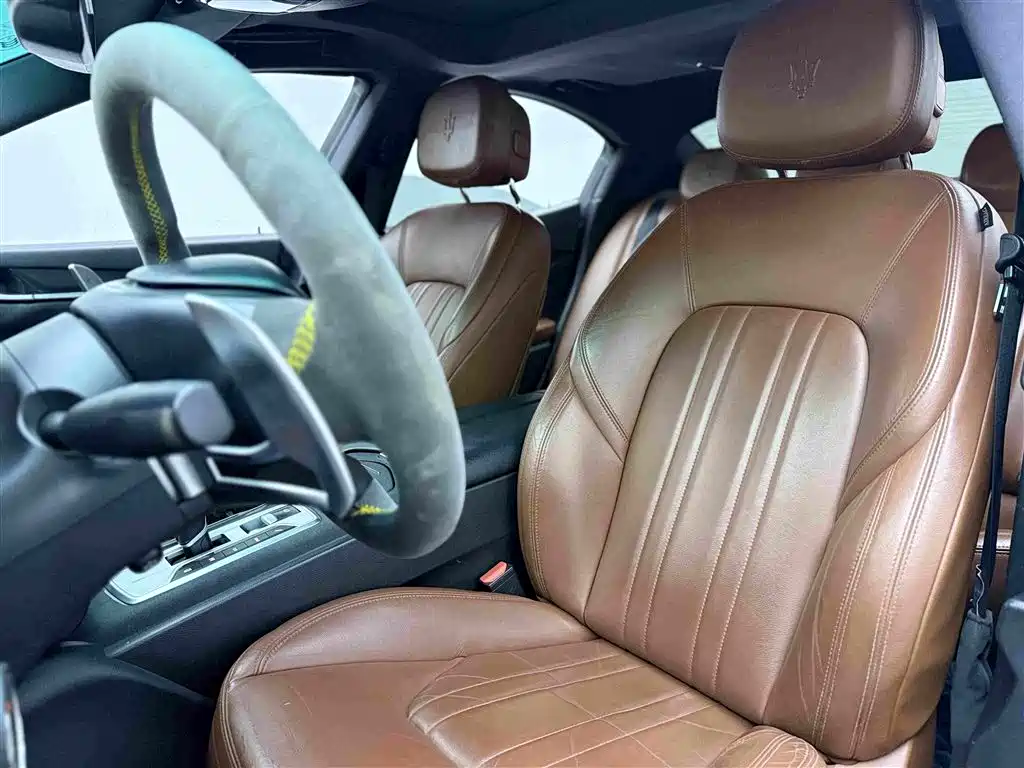 Ghibli 3.0 T Standard