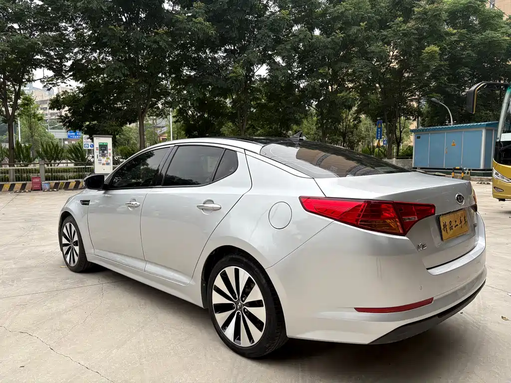 Kia K5 2.0 L Auto DLX Special Edition