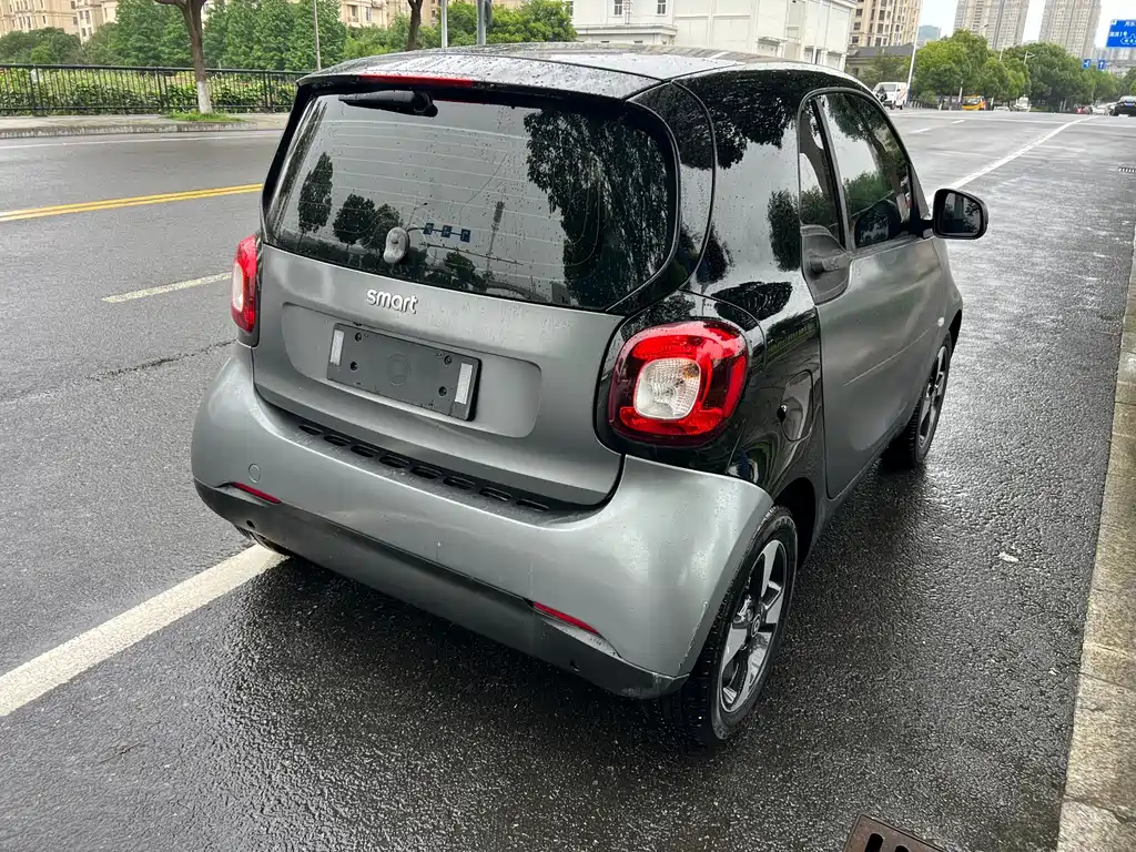 smart fortwo 1.0 L 52 kW Hardtop Passion CN-V