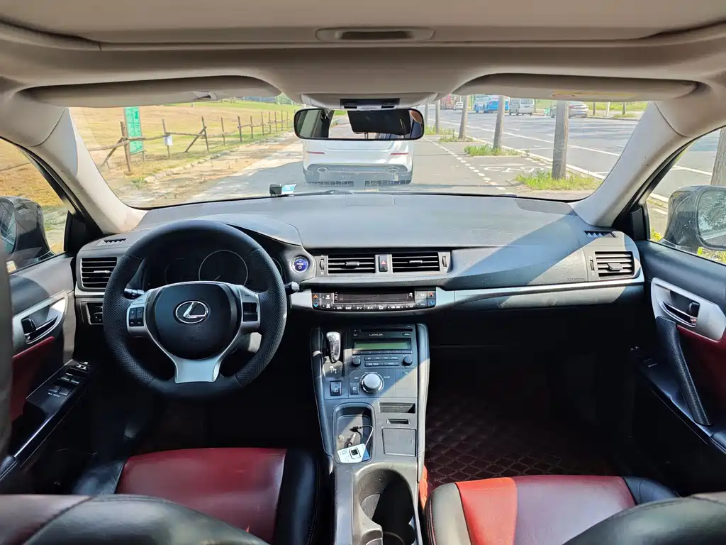 Lexus CT CT200 h F-Sport