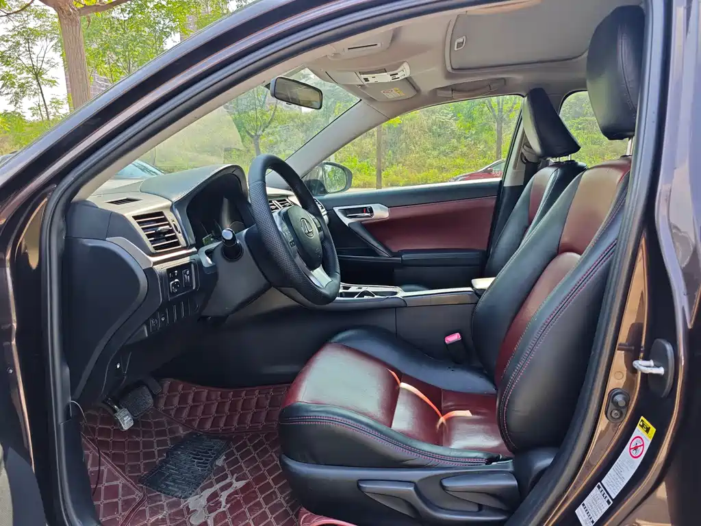 Lexus CT CT200 h F-Sport