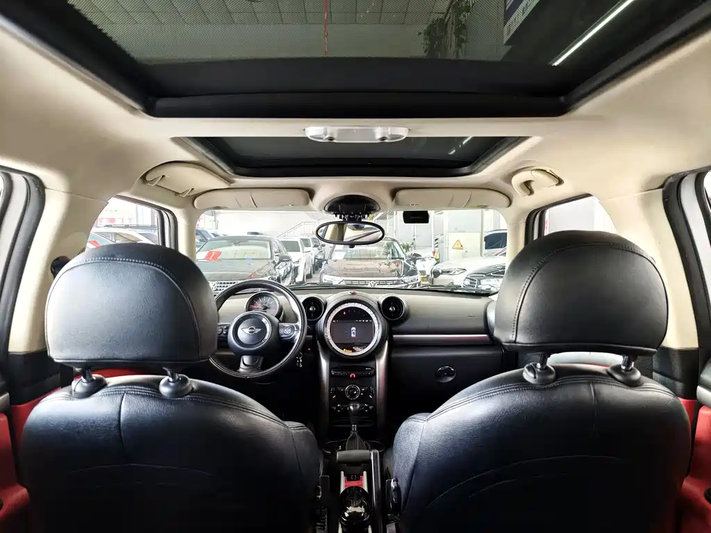 MINI COUNTRYMAN 1.6 T COOPER ALL4 Fun Gear Fan
