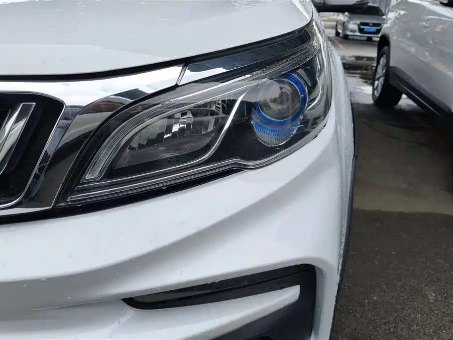 Vision X3 Upgraded 1.5 L CVT Elite