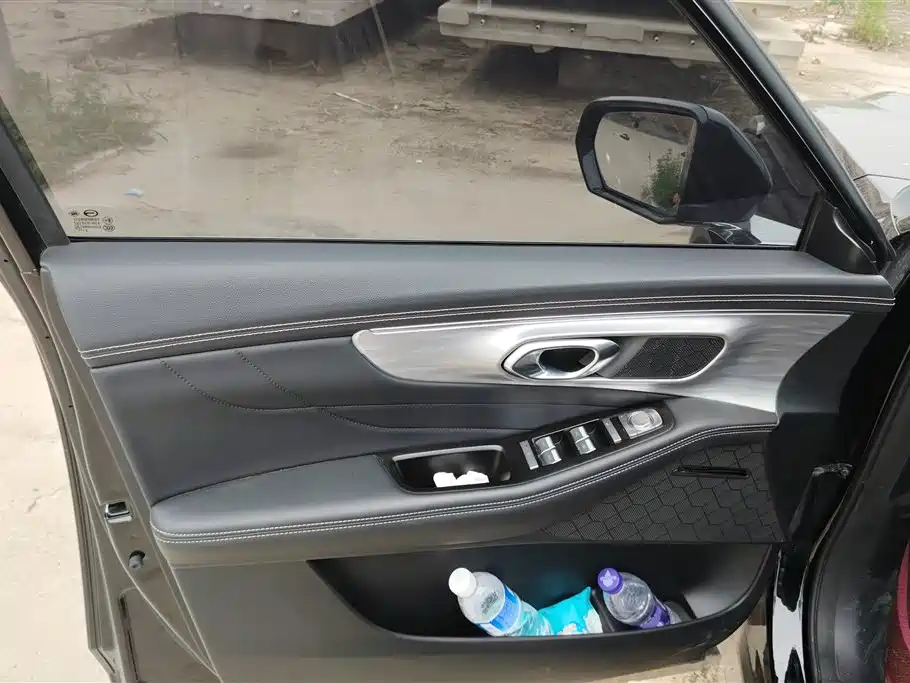GAC Trumpchi GS8 Navigator Series 2.0 TGDI 2 WD Luxury Connected 7-seat