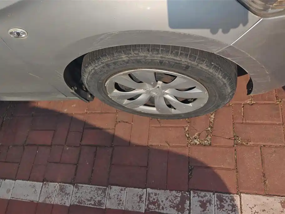 Elysee Quality Style 1.6 L Manual Fashion