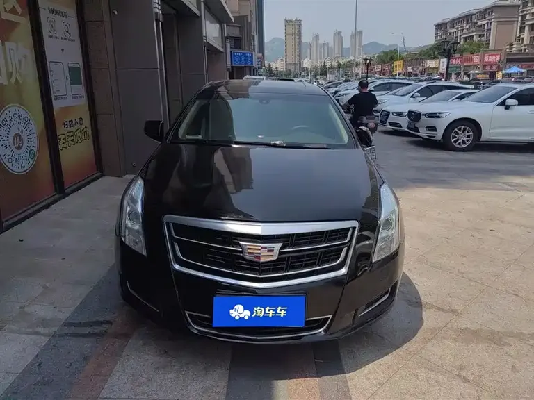 Cadillac XTS 28 T Tech