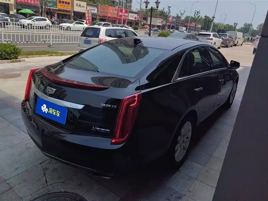Cadillac XTS 28 T Tech