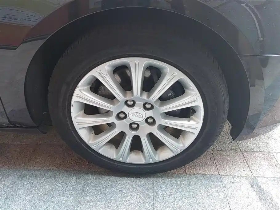 Cadillac XTS 28 T Tech