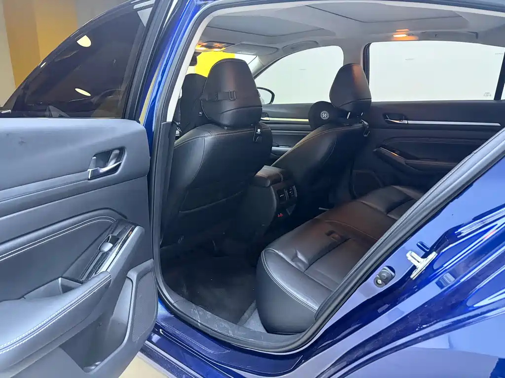 Teana Facelift 2.0 L XL Comfort