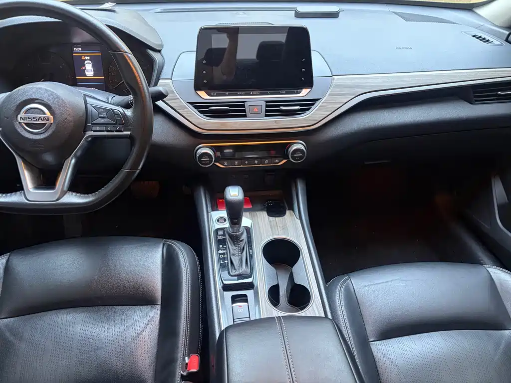 Teana Facelift 2.0 L XL Comfort
