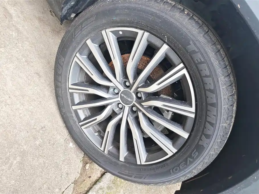Jetour X90 PLUS 1.6 TD DCT Elite 7-seat