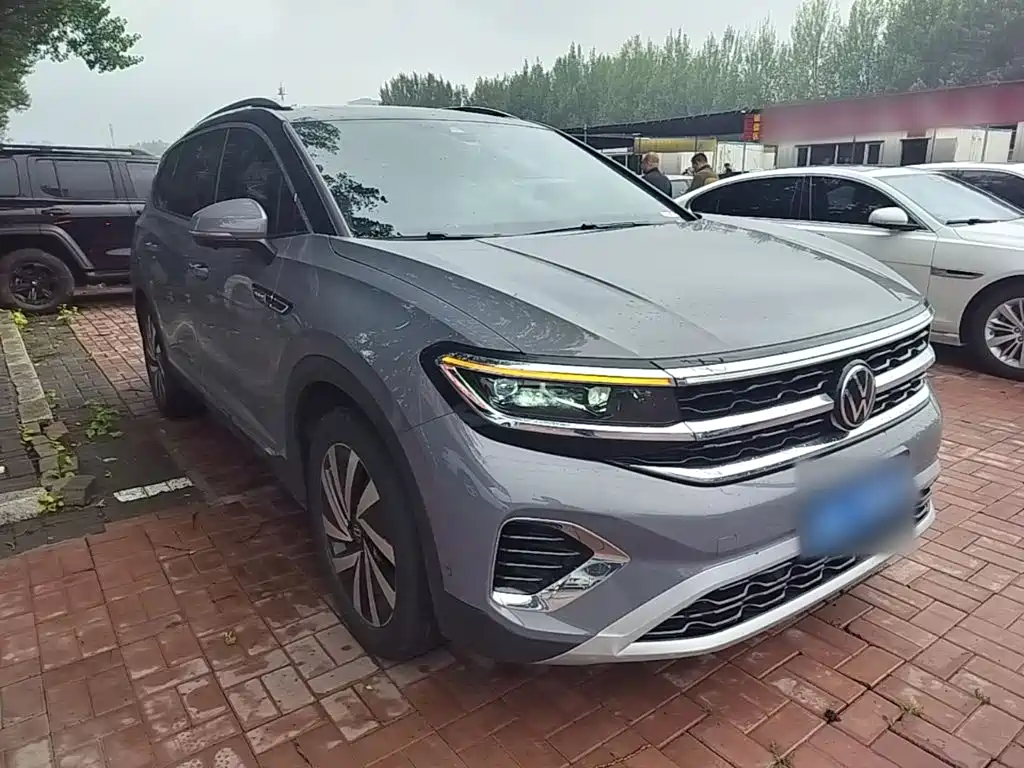 Talagon 380 TSI 4 WD Luxury Premium Realm Pro