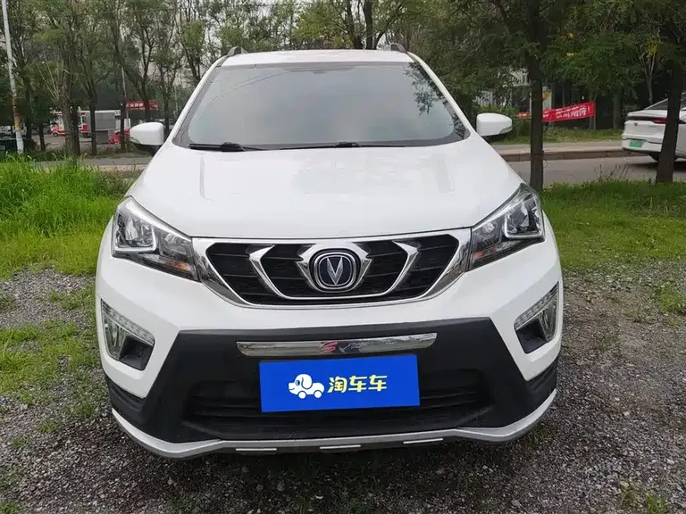 Changan CS15 1.5 L Auto Fashion