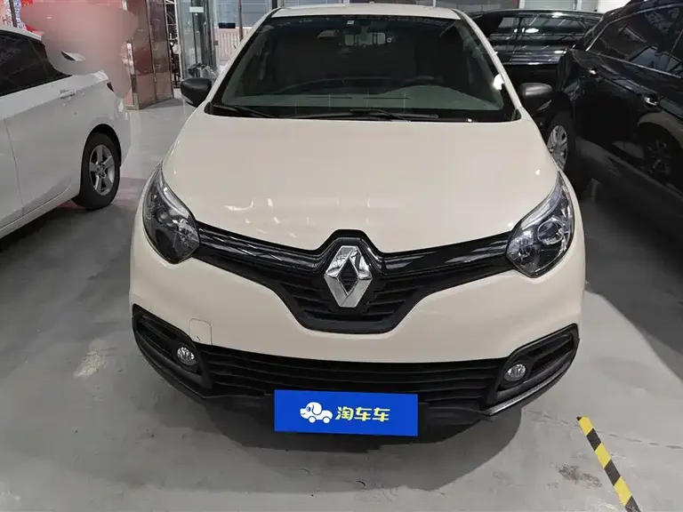 Renault Captur 1.2 T Auto Standard