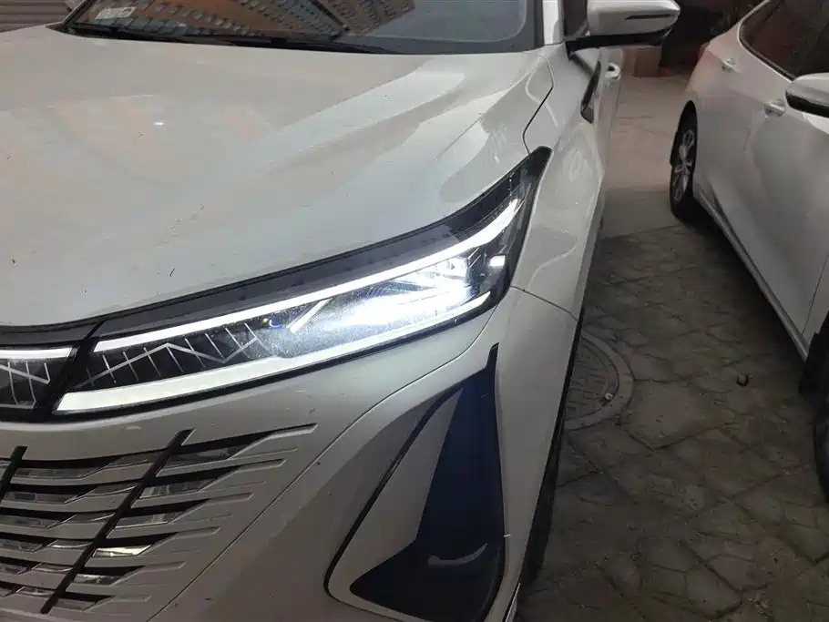 Changan CS75 PLUS 3 rd Gen 1.5 T Auto Distinguished