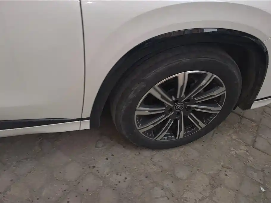 Changan CS75 PLUS 3 rd Gen 1.5 T Auto Distinguished